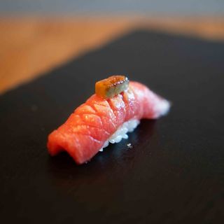 Nigiri Toro y Foie caramelizado