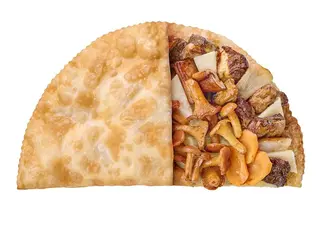 Чебурек з білими грибами та лисичками (170g)