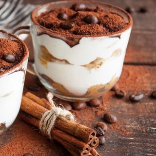 1 bicchierino di tiramisù 