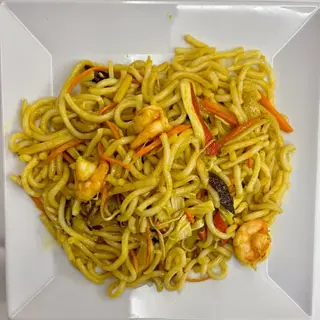 39. Fideos Udon Con Mariscos