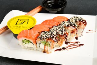 Рол 50/50 Філадельфія з лососем / Філадельфія з вугрем (240г)