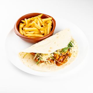 Tortilla August s pomfritom