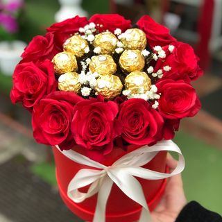 Flower Box 10 ruža, Ferrero kuglice/Raffaello kuglice