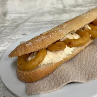Bocadillo de Calamares con Mayonesa