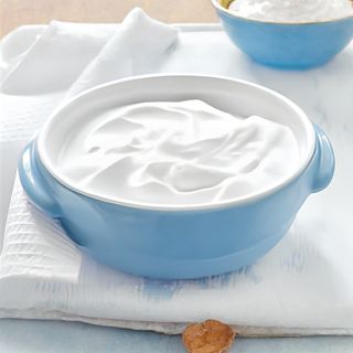 Кисело мляко (100г)