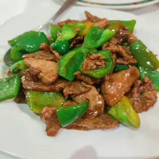 Ternera Con Pimientos Verdes