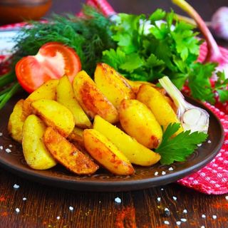 Картофель по домашнему с мясом (440гр.)