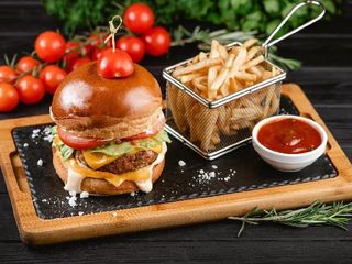 Чізбургер Біфштекс говяжий  (400/100/30/30 г)