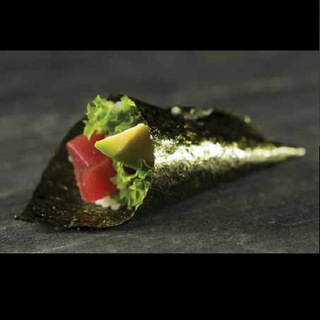 111 Temaki tuna