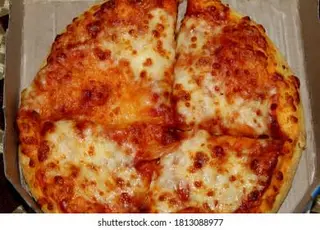 Pizza York Y Huevo (Mediana Redonda De 30 Cm.)