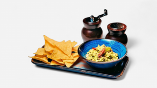 Spicy guacamole with crunchy nachos