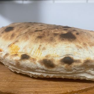 Калцоне с прошуто 30 см