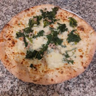 salsiccia fresca  e friarelli