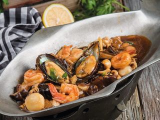 "Ипин Мин Лу" (ассорти морепродуктов)