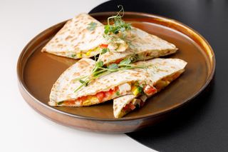 Tortilla mexicană cu fileu de pui