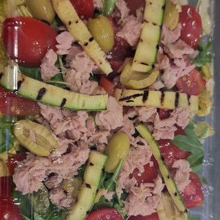 Insalatona Con Tonno