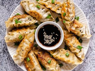 Gyozas De Pollo Con Salsa Teriyaki