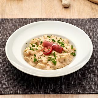 Njoke pršuto u sosu od dimljenog sira