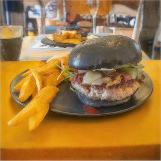 Hamburguesa La Vaca Trufada (La Especial De La Casa)