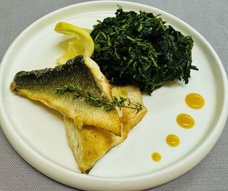 Orata scottata con verdura ripassata
