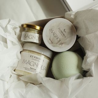 Magnolia Gift Set 10