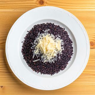 Черен ориз с пармезан