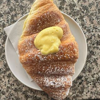 Brioche Crema 