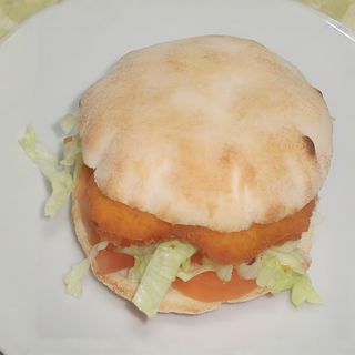 Puccia cotoletta e patatine