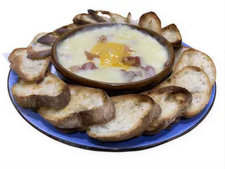 Fondue De Queso Con Bacon
