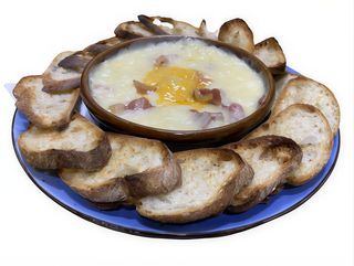 Fondue De Queso Con Bacon