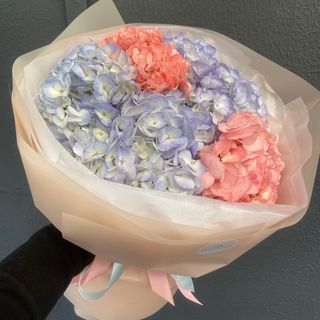 Букет з 5 гортензій