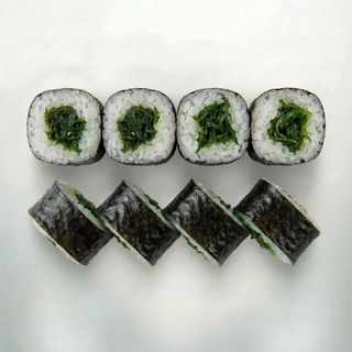 Maki z wakame