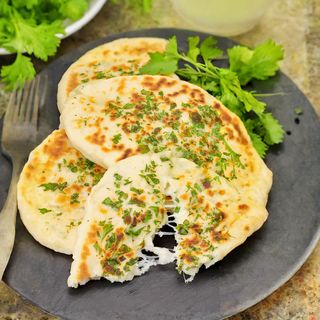 cheese naan