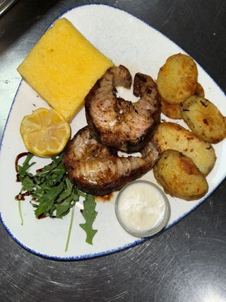 Sturion prăjit / grătar