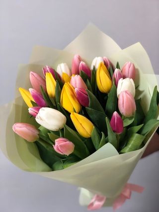 Buchet 25 lalele mixte