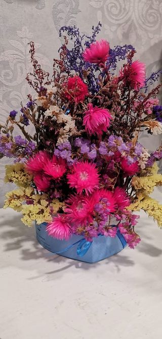 Aranjament din flori perene