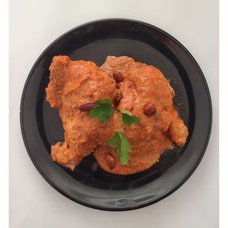 Pollo Salsa Almendras