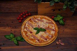 Pizza Vezuvio 33cm