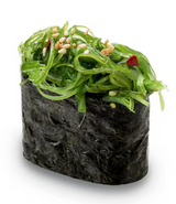 12. Gunkan de algas (1ud.) / Seaweed Gunkan (1 piece)