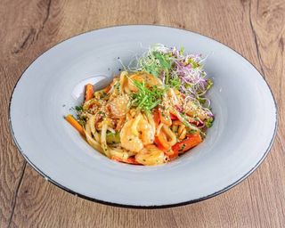 Makaron Udon z Krewetkami