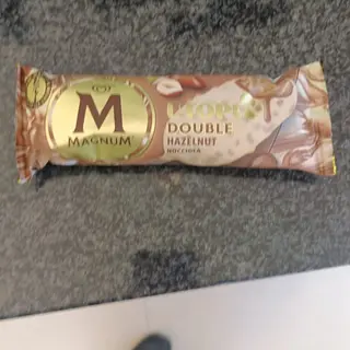 Magnum double hazelnut