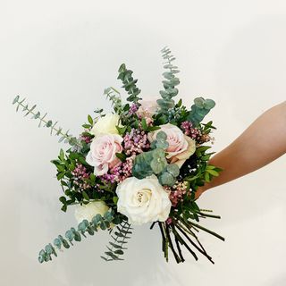 Ramo de Rosas Blancas y Rosas Rosas "Infinito"