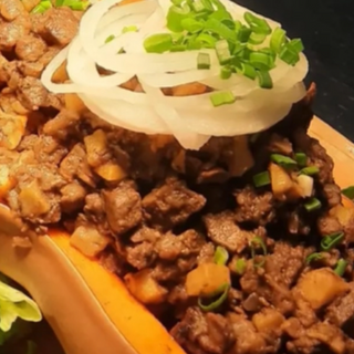 Куырдак из конины с запечённой тыквой