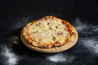 Pizza Capricciosa