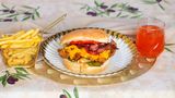 Cheesy Bacon Chicken burger meni