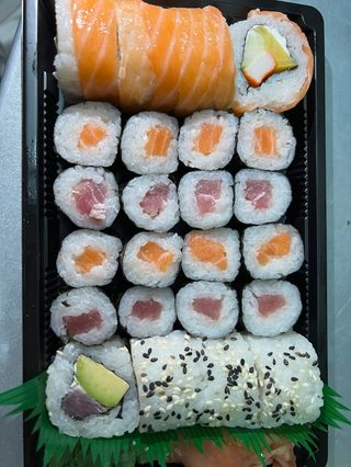 B10. Sushi Tokio