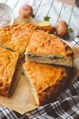 Русский пирог с говядиной и картофелем