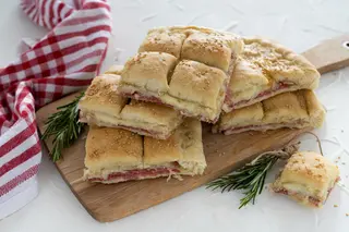 Focaccia Duo Salami