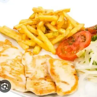 PLATO DE PECHUGA DE POLLO A LA PLANCHA