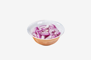 Salata de ceapa rosie